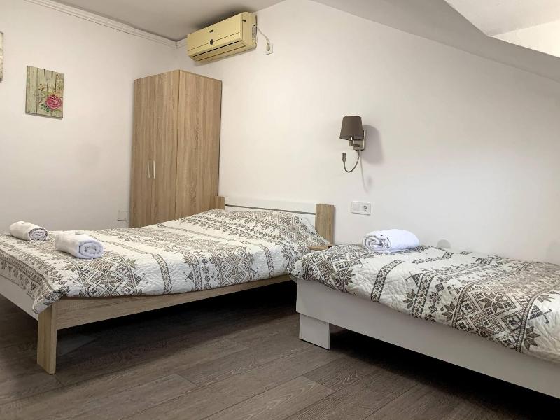 Samuil Apartments image
