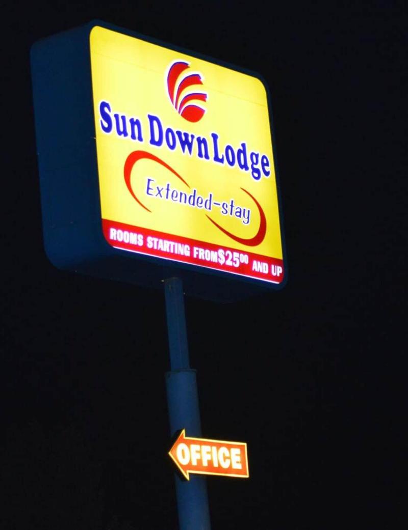Sun Down Lodge — general view