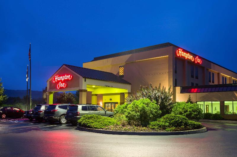 Hampton Inn Danville image