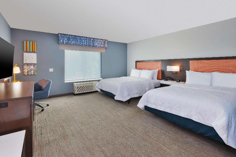 Hampton Inn Danville image