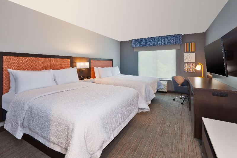 Hampton Inn Danville image
