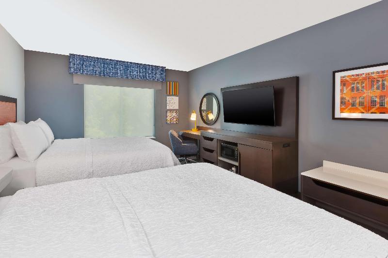 Hampton Inn Danville image