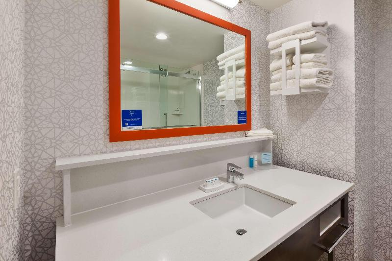 Hampton Inn Danville image