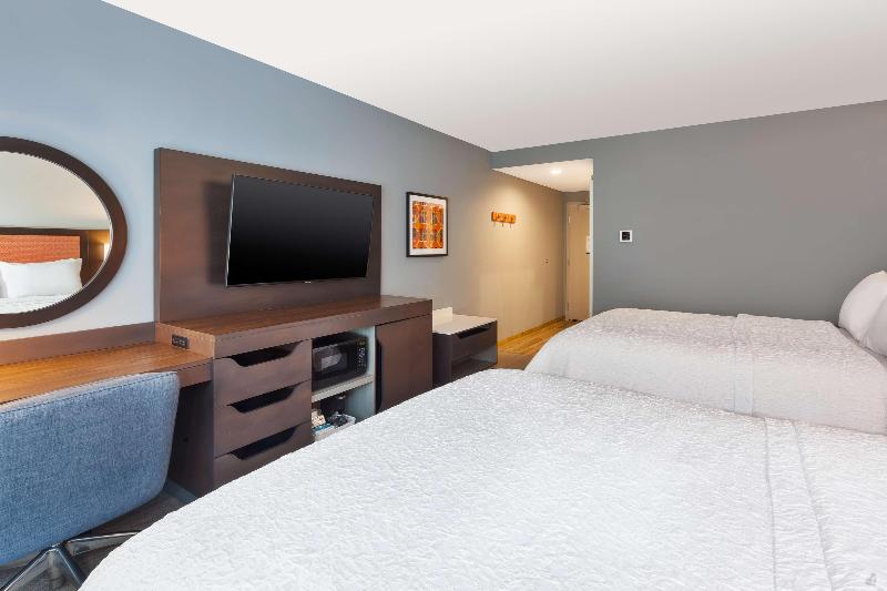 Hampton Inn Danville image