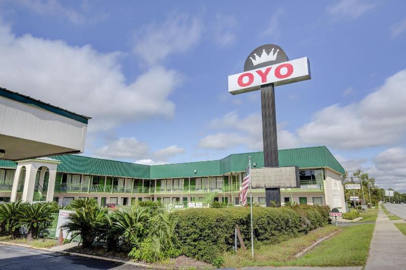 OYO Hotel Douglas GA US-441 image