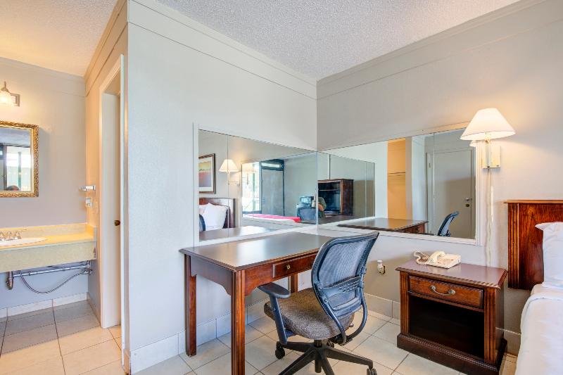 OYO Hotel Douglas GA US-441 image