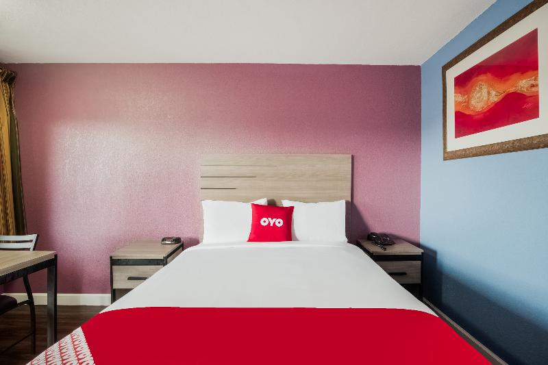 OYO Hotel Houston N Fm-1960 Champions TX image