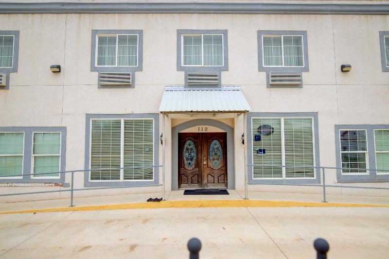 Hotel O Dilley Main St TX