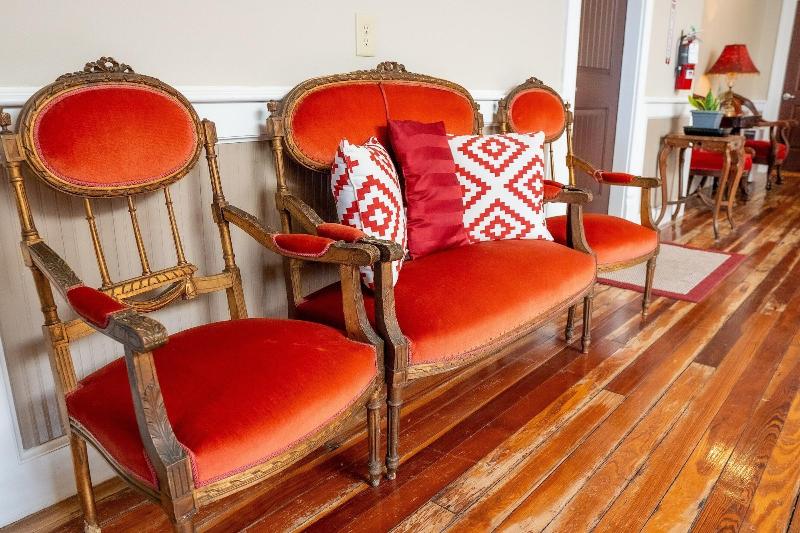 Oak Park Inn image