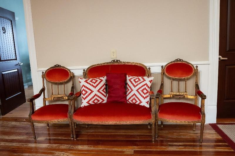 Oak Park Inn image