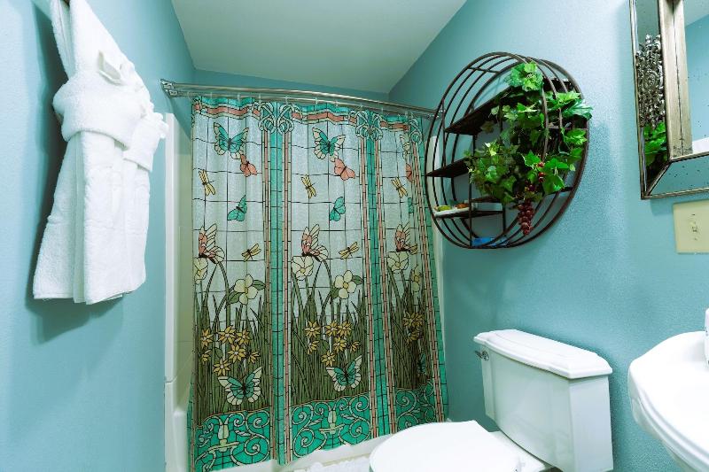 Oak Park Inn image