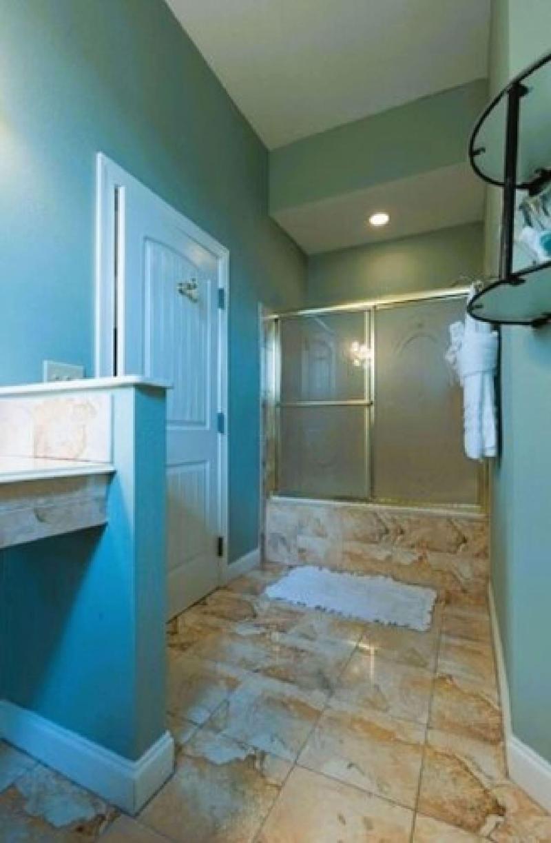 Oak Park Inn image