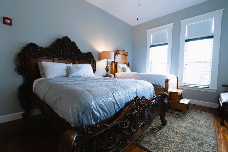 Oak Park Inn image 4