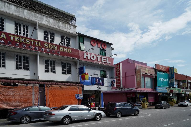 OYO 89895 Senses Budget Hotel
