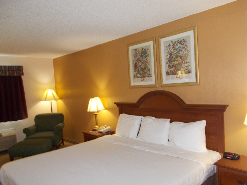 Royalton Inn Wilmington image