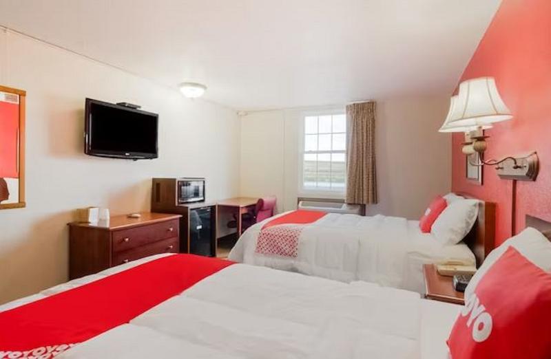 OYO Hotel Morton/East Peoria I-74 image