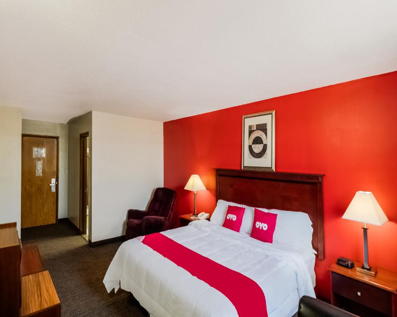 OYO Hotel Morton/East Peoria I-74 image