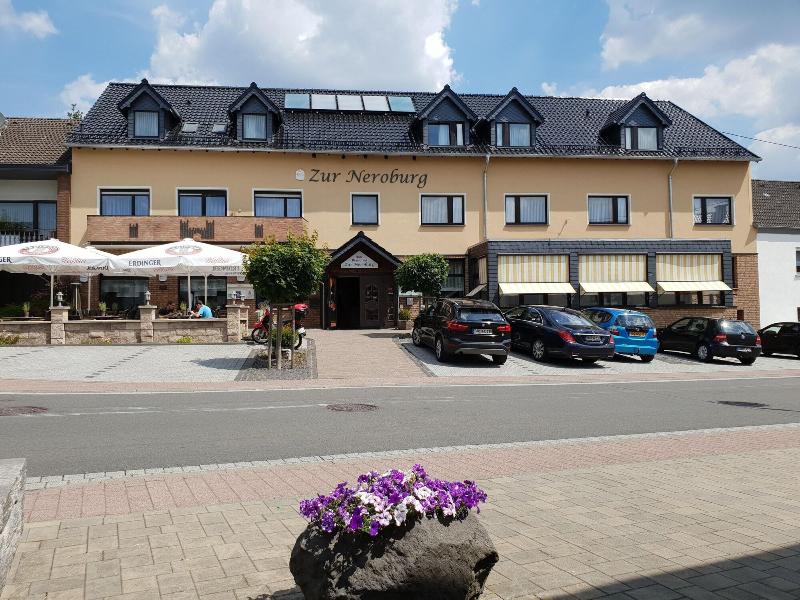 Zur Neroburg image