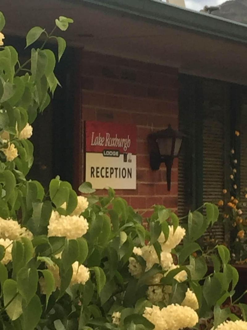 Lake Roxburgh Lodge image