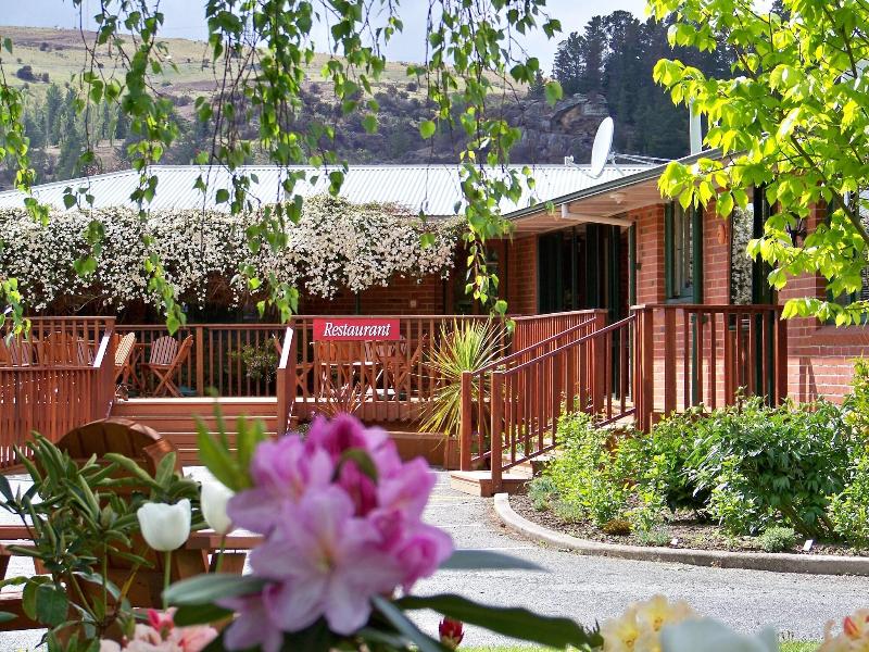 Lake Roxburgh Lodge image