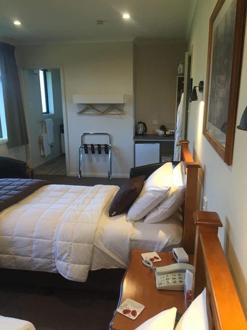 Lake Roxburgh Lodge image