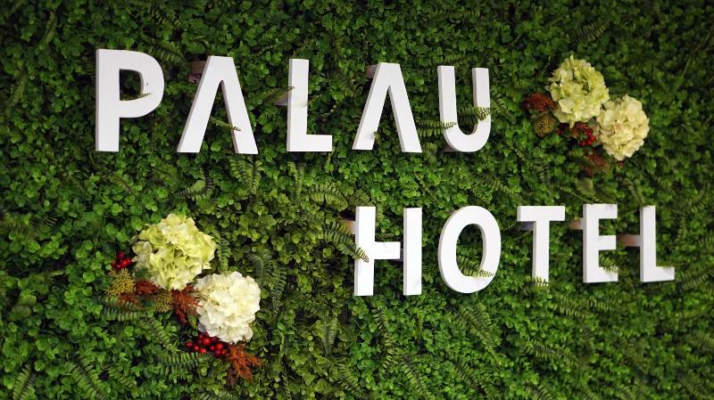 Palau Hotel image