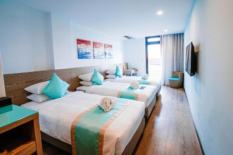 Palau Hotel image