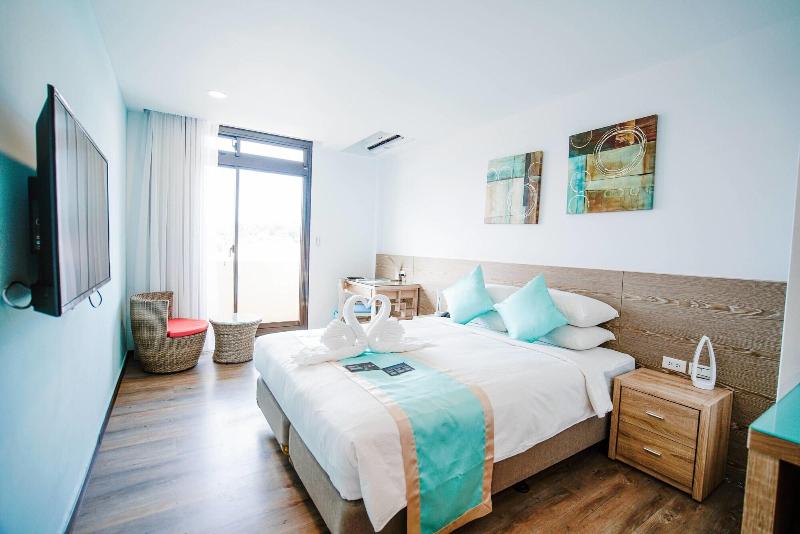 Palau Hotel image