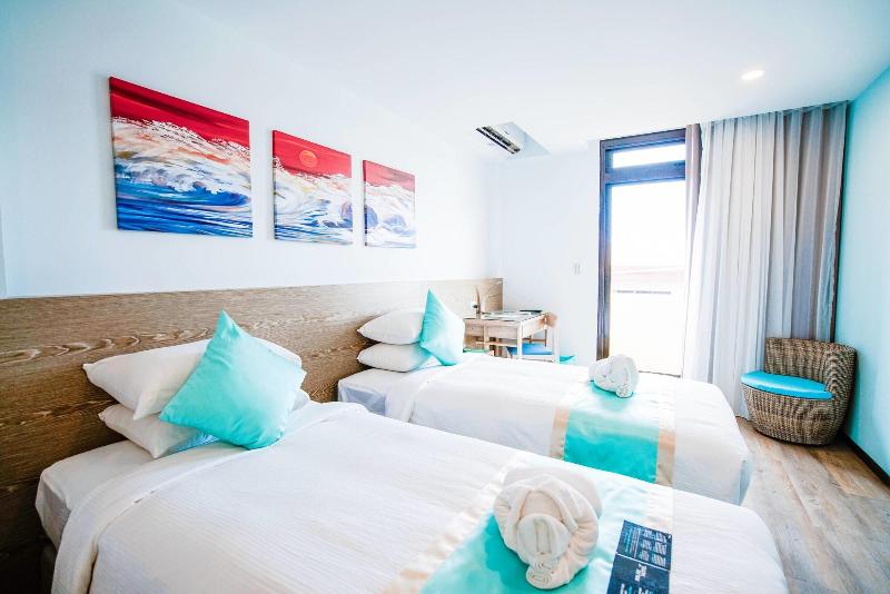 Palau Hotel image