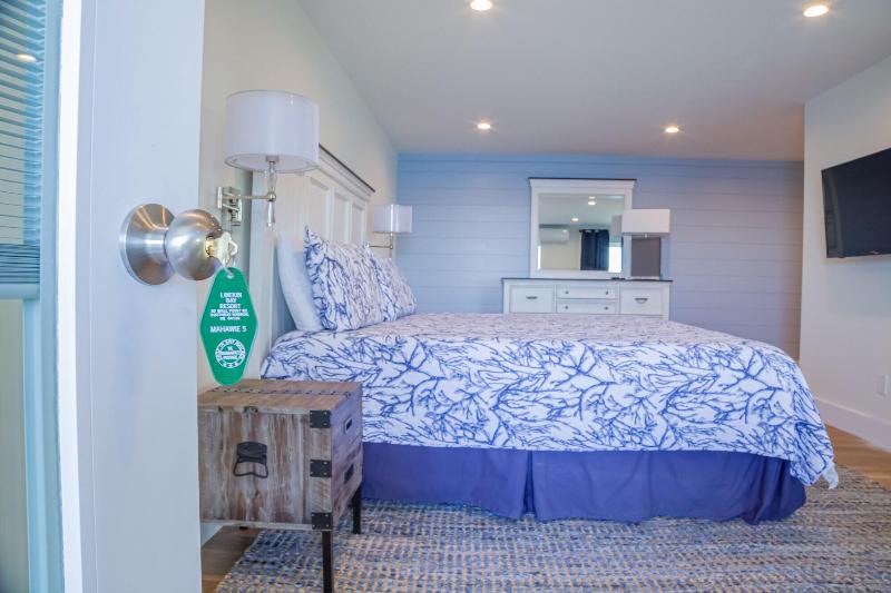 Linekin Bay Resort image