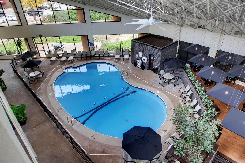 The Atrium Hotel On Third image