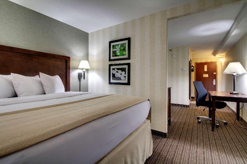 The Atrium Hotel On Third image