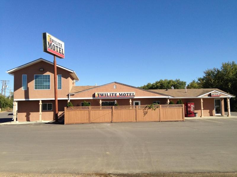 Twilite Motel & RV Park image