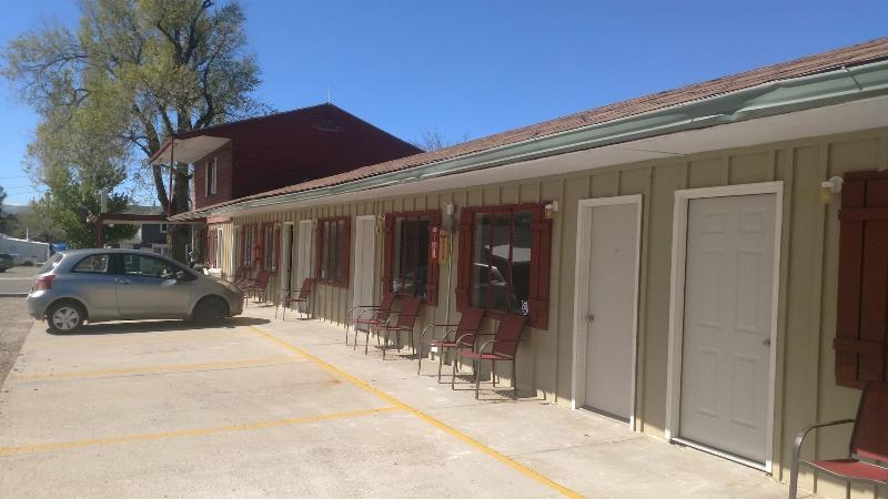 Roundtop Mountain Motel image