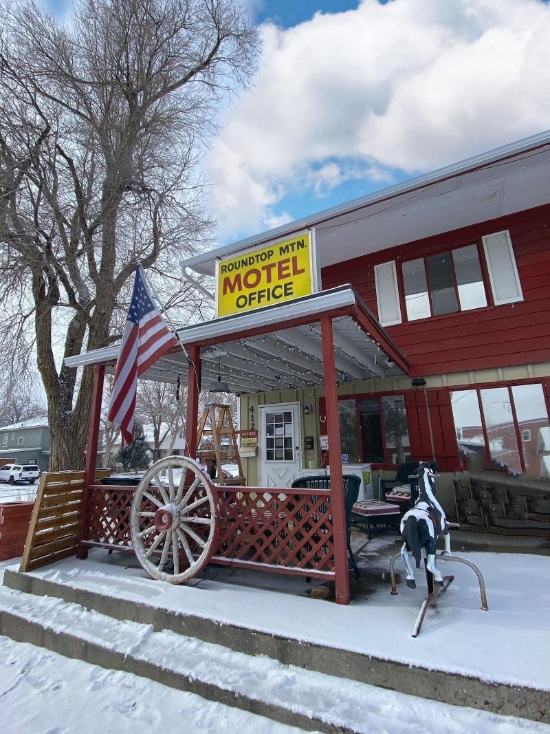 Roundtop Mountain Motel image
