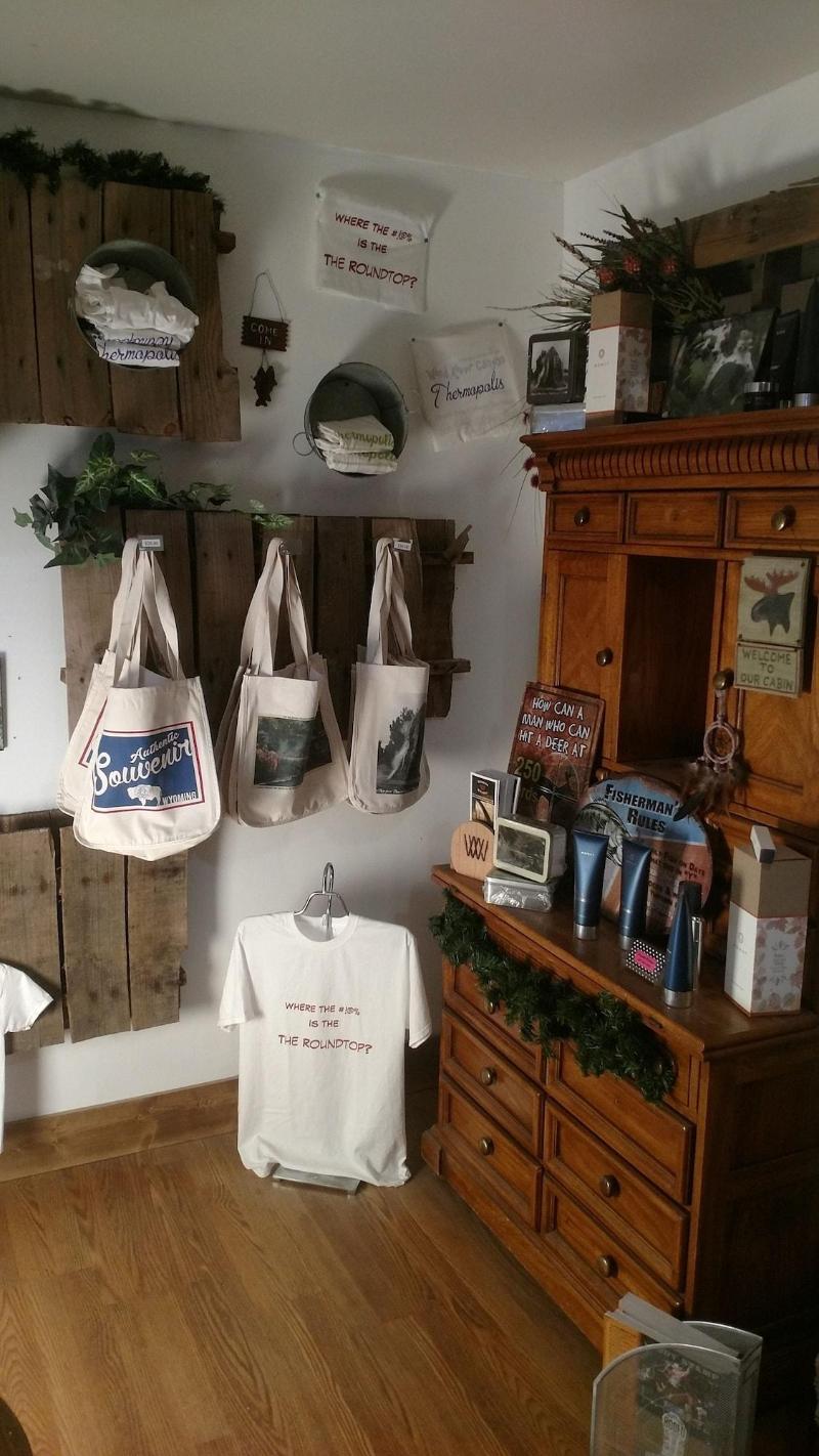 Roundtop Mountain Motel image