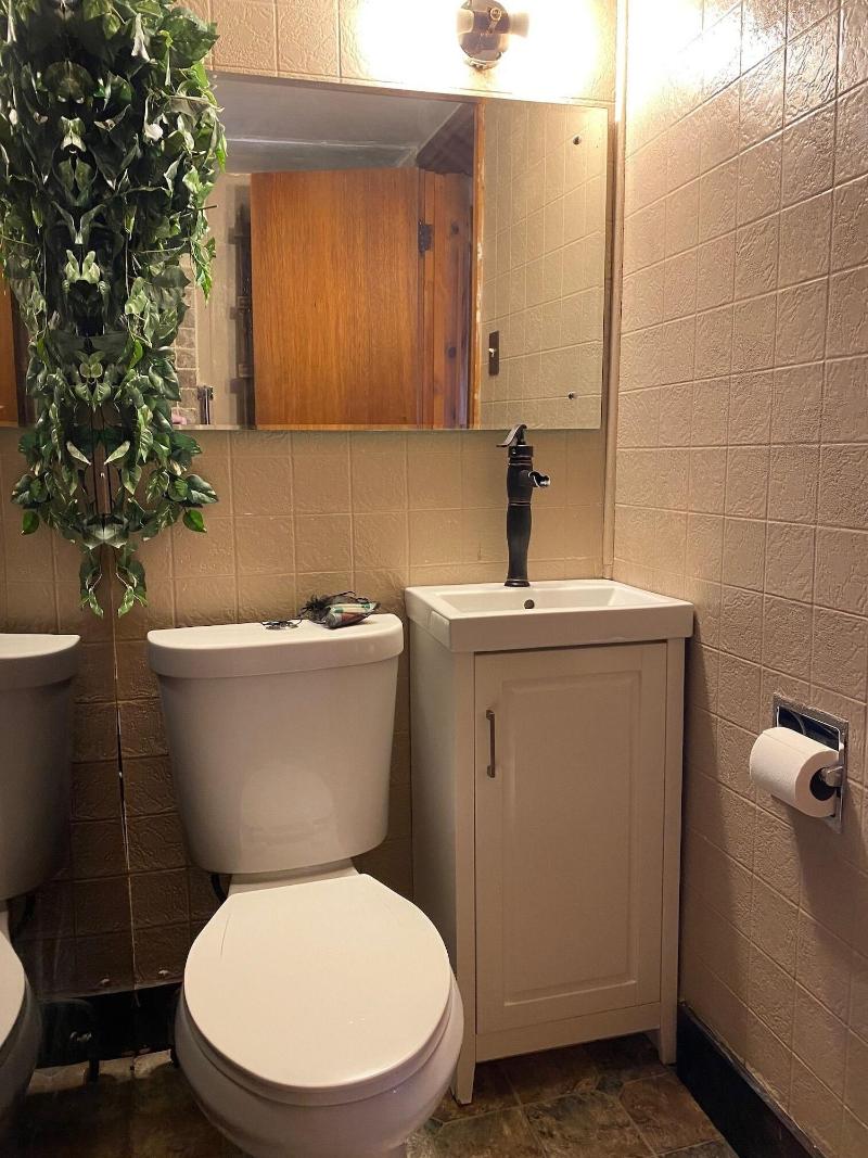 Roundtop Mountain Motel image