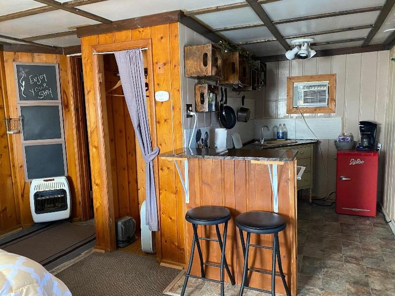 Roundtop Mountain Motel image
