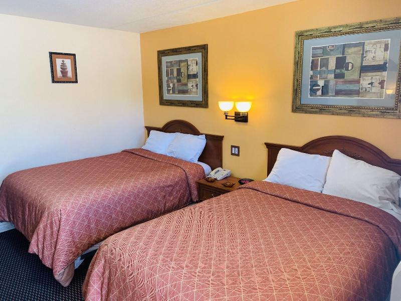 Budget Inn Jonesboro image 4