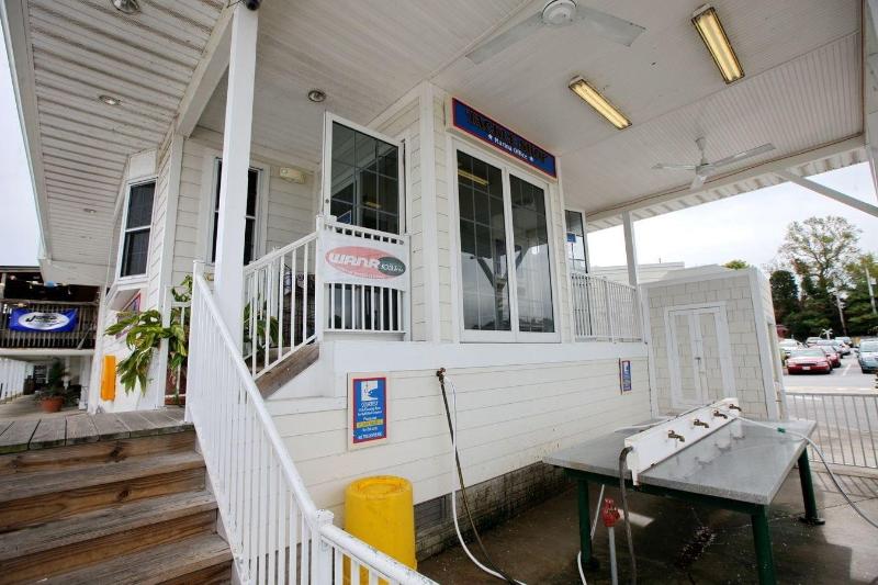 Rod 'N' Reel Resort image