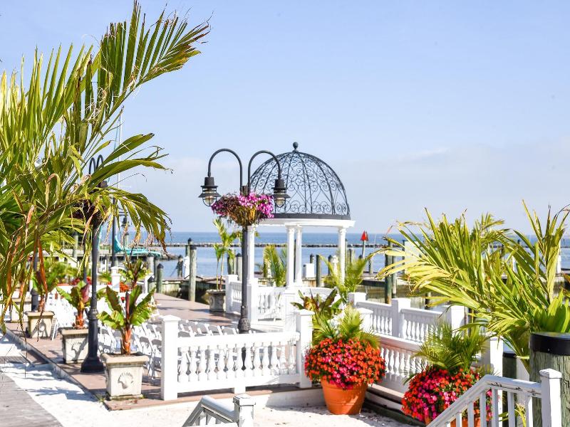 Rod 'N' Reel Resort image