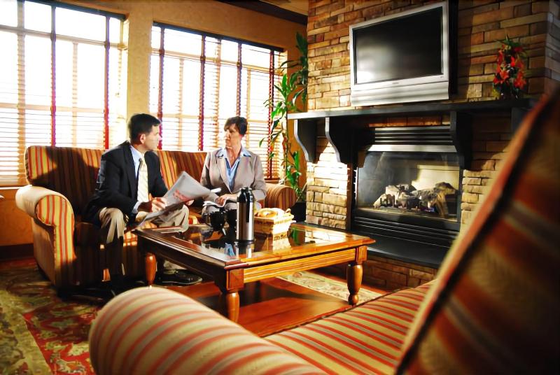 Rod 'N' Reel Resort image