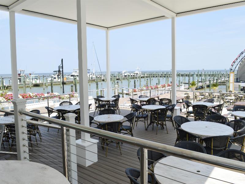 Rod 'N' Reel Resort image