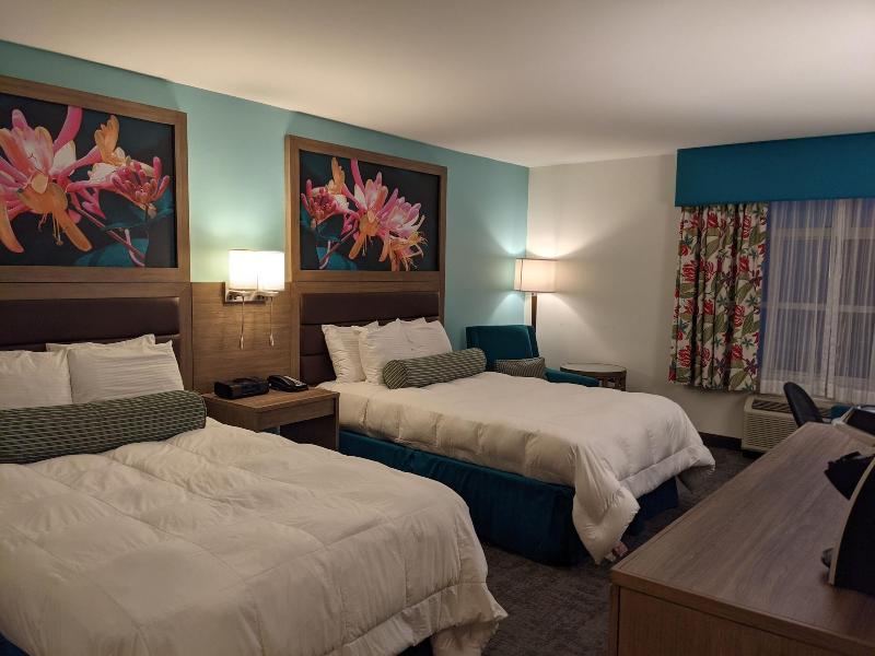 Rod 'N' Reel Resort image