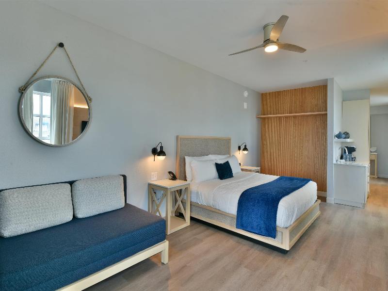 Rod 'N' Reel Resort image