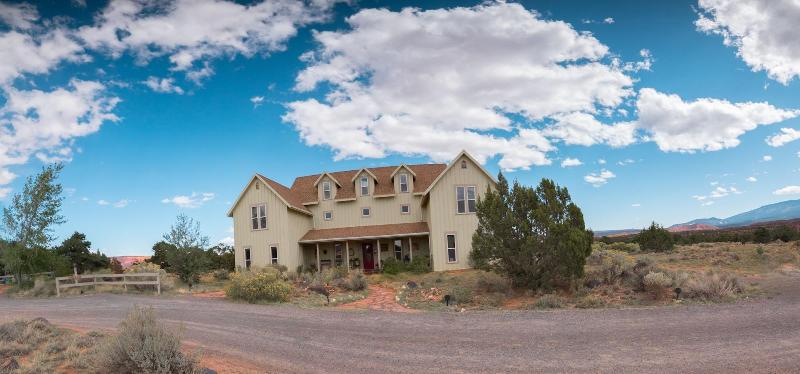 Skyridge Inn Bed & Breakfast image