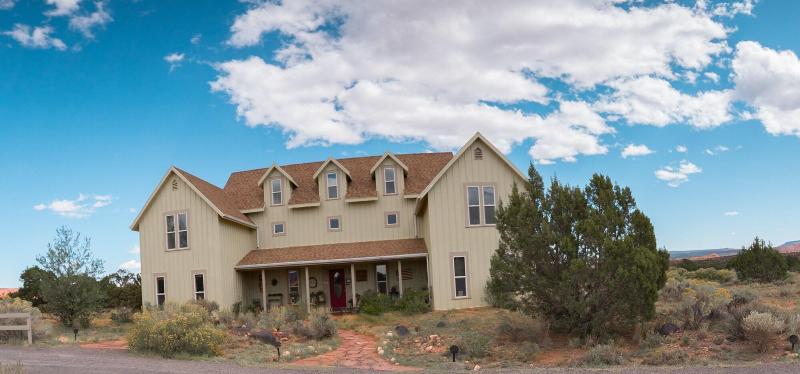 Skyridge Inn Bed & Breakfast image