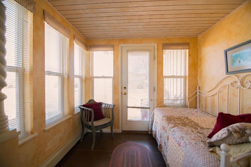 Skyridge Inn Bed & Breakfast image