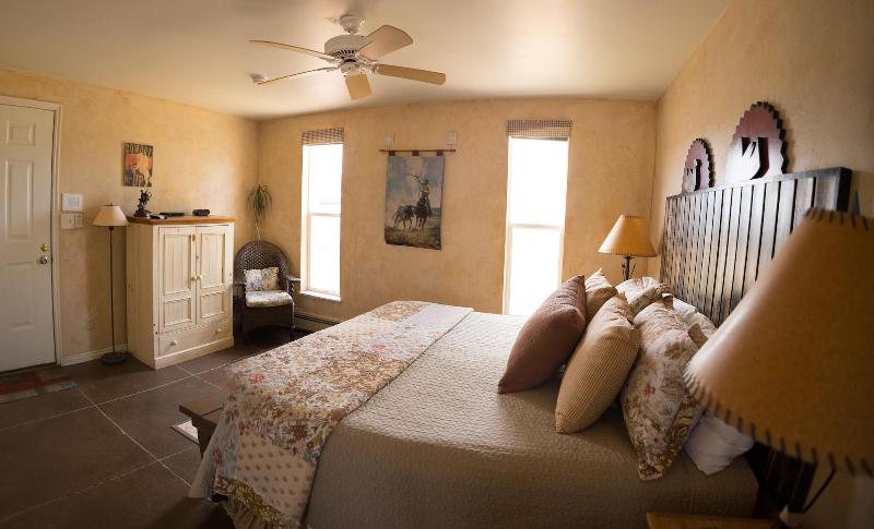 Skyridge Inn Bed & Breakfast image