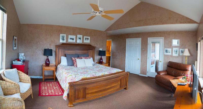 Skyridge Inn Bed & Breakfast image